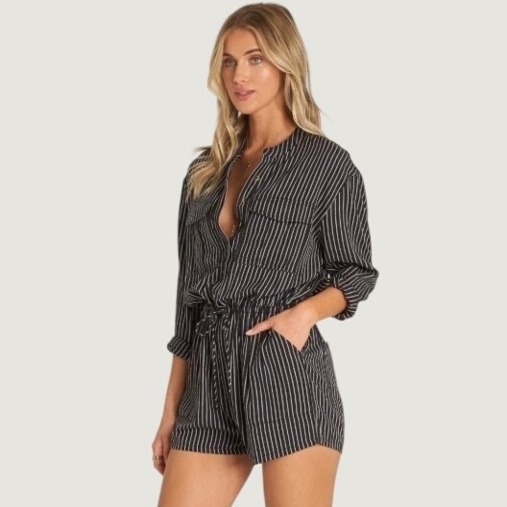 Billabong Romper Women Medium Black White Excellent Striped Button Up JN03WBWA